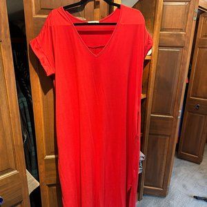 Cotton, v-neck maxi dresses with cap sleeves and pockets! Multiple colors